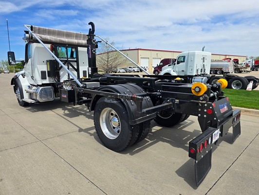 Truck Thumbnail 4