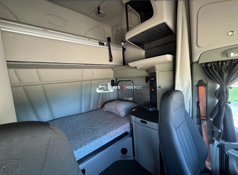 Truck Thumbnail 5
