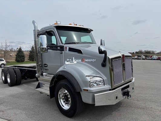 Truck Thumbnail 3