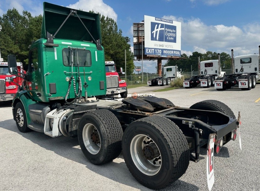 Truck Thumbnail 3