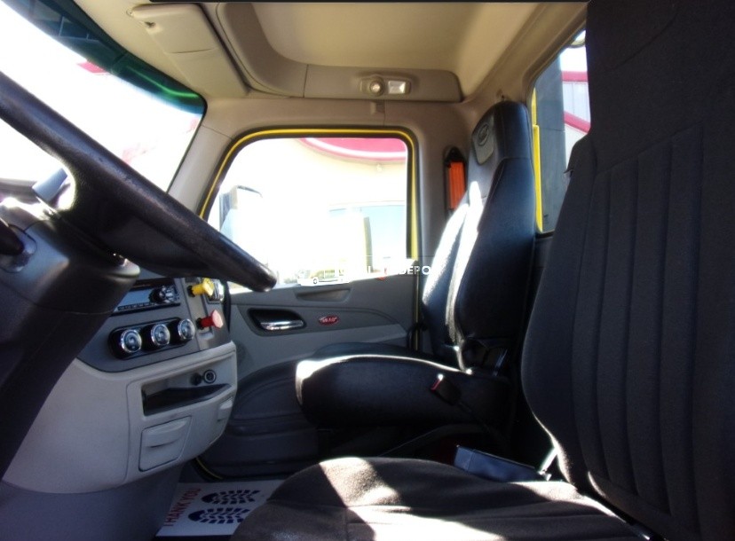 Truck Thumbnail 5