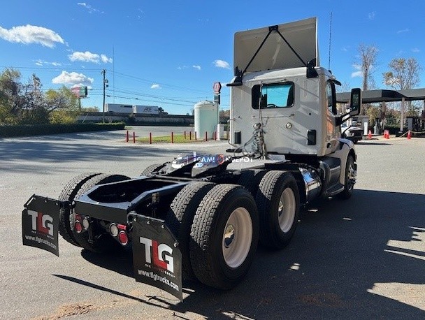 Truck Thumbnail 3