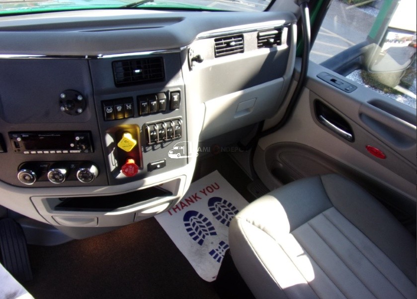 Truck Thumbnail 4