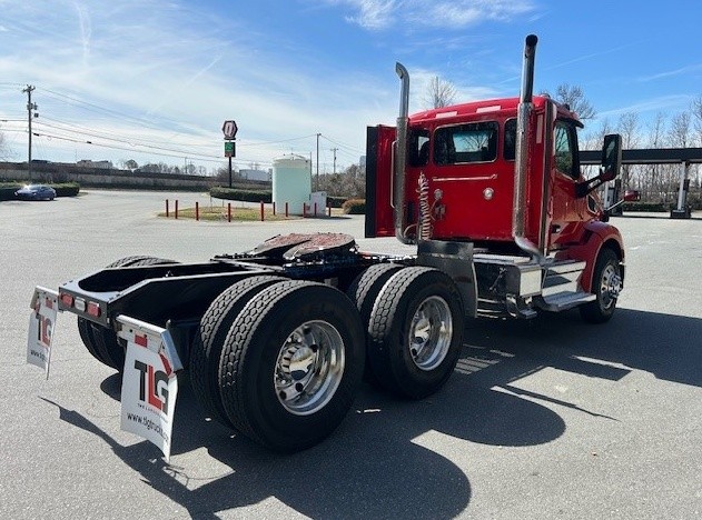 Truck Thumbnail 3