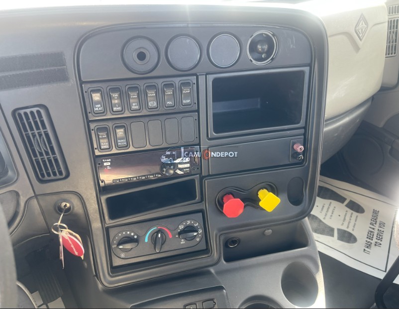 Truck Thumbnail 3