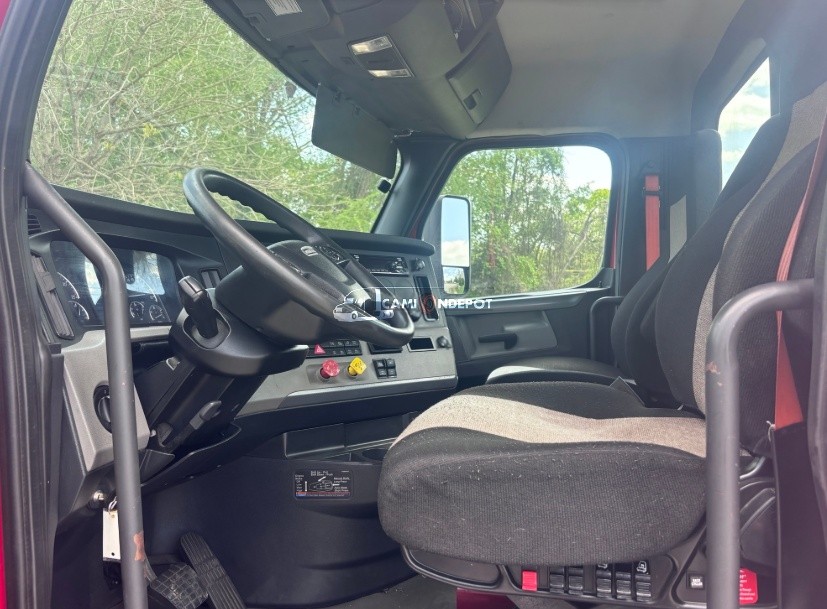 Truck Thumbnail 4