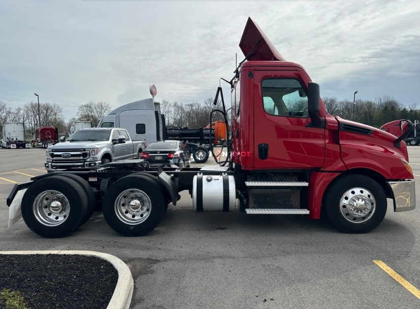 Truck Thumbnail 2