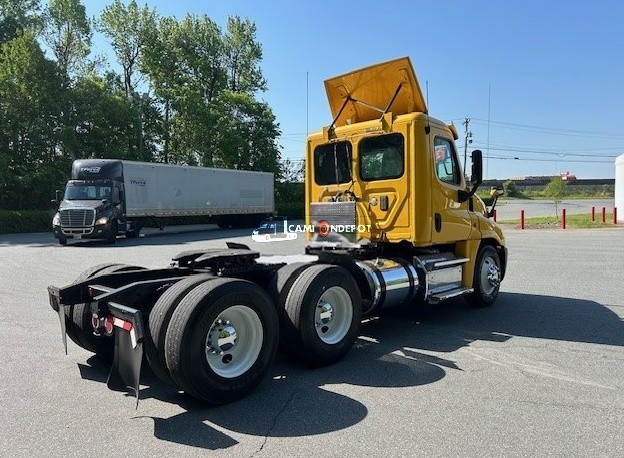 Truck Thumbnail 3