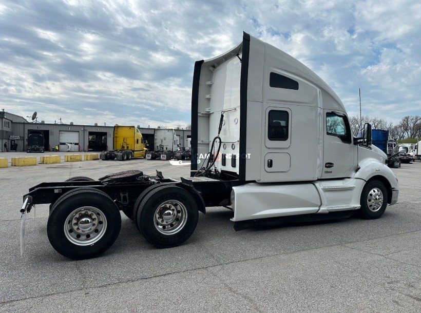 Truck Thumbnail 2