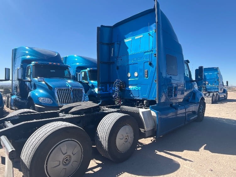 Truck Thumbnail 5