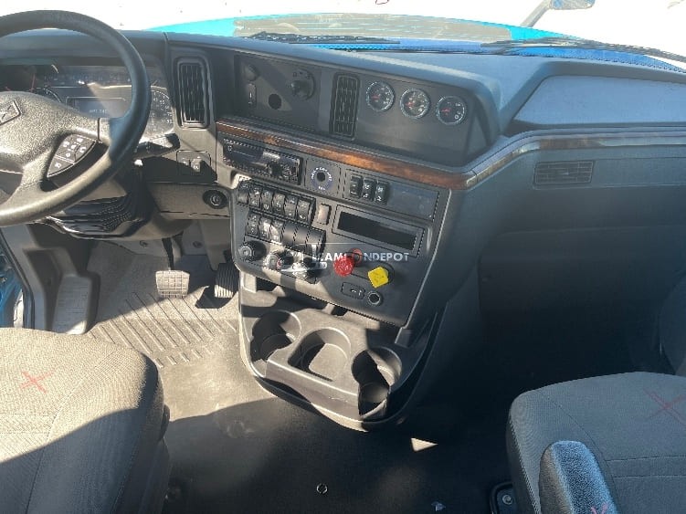 Truck Thumbnail 7