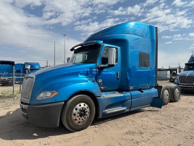 Truck Thumbnail 3