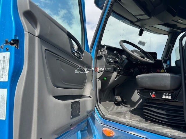 Truck Thumbnail 7