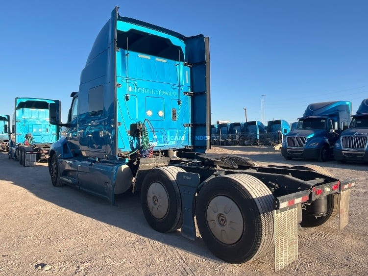 Truck Thumbnail 5