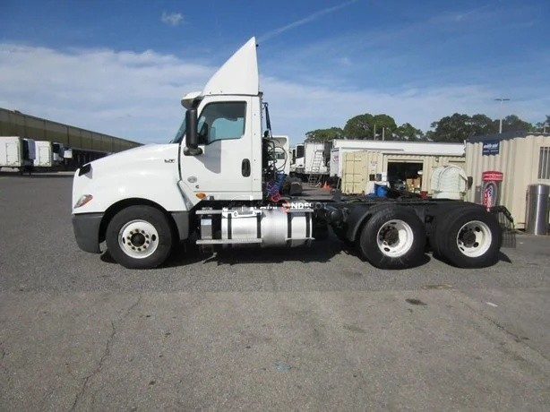 Truck Thumbnail 4