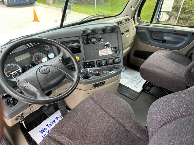 Truck Thumbnail 3