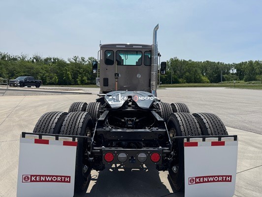 Truck Thumbnail 5