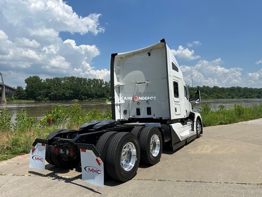 Truck Thumbnail 4
