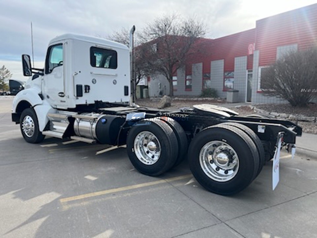 Truck Thumbnail 2