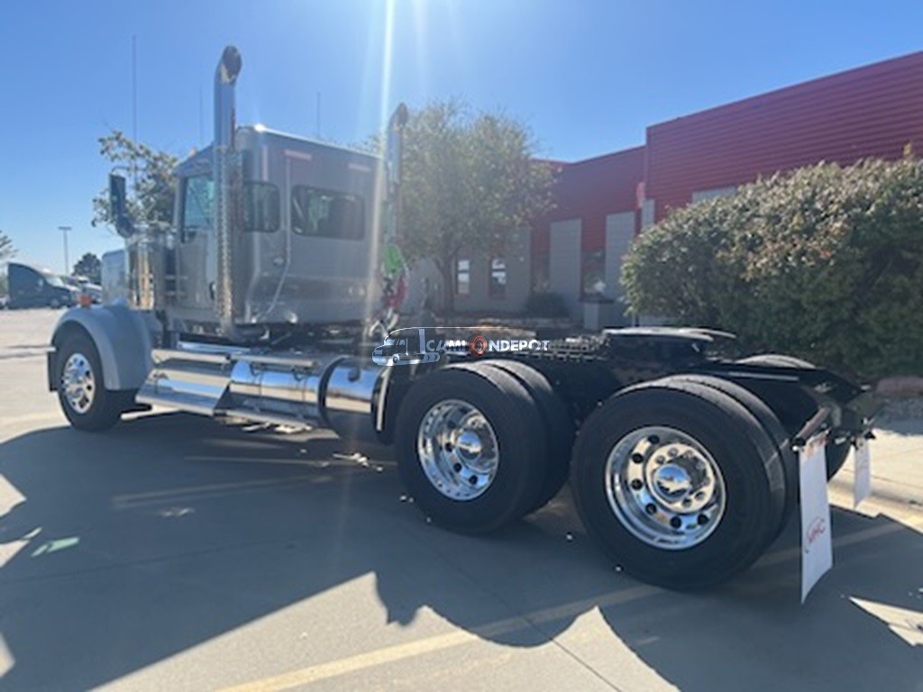 Truck Thumbnail 4