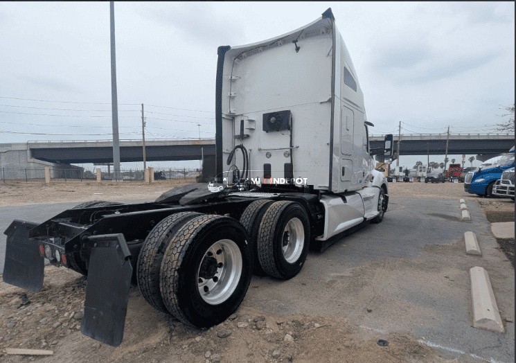 Truck Thumbnail 4
