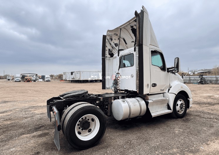 Truck Thumbnail 3