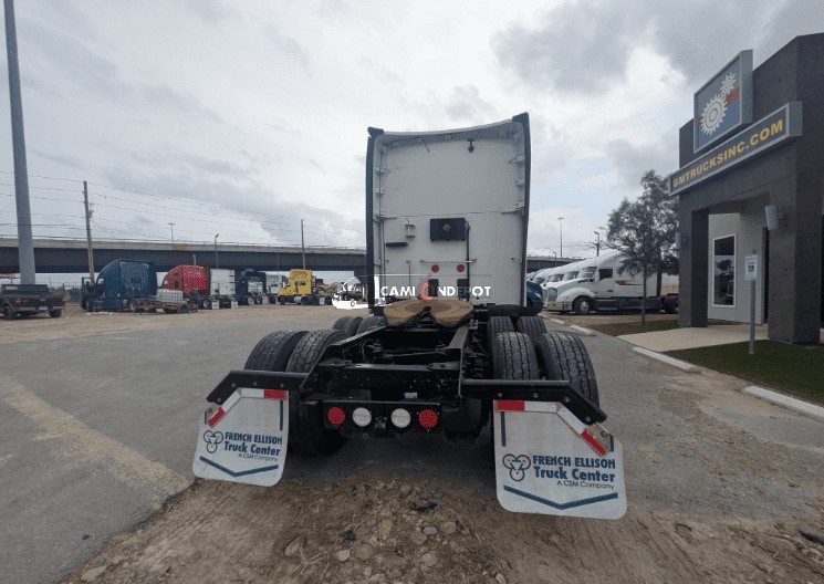 Truck Thumbnail 4