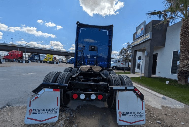 Truck Thumbnail 5