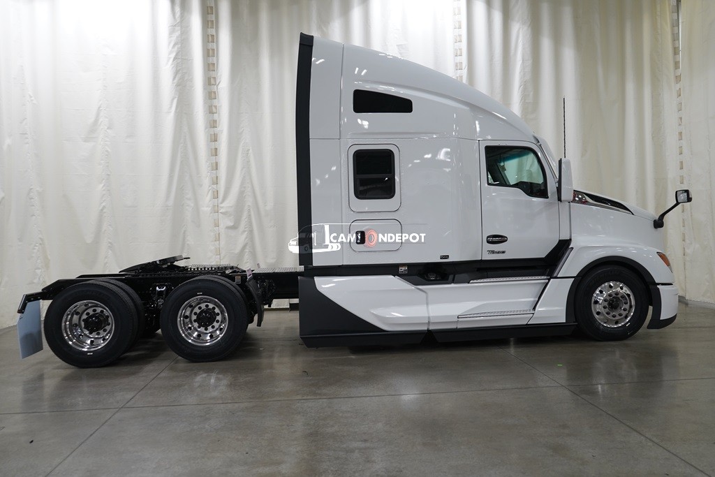 Truck Thumbnail 2