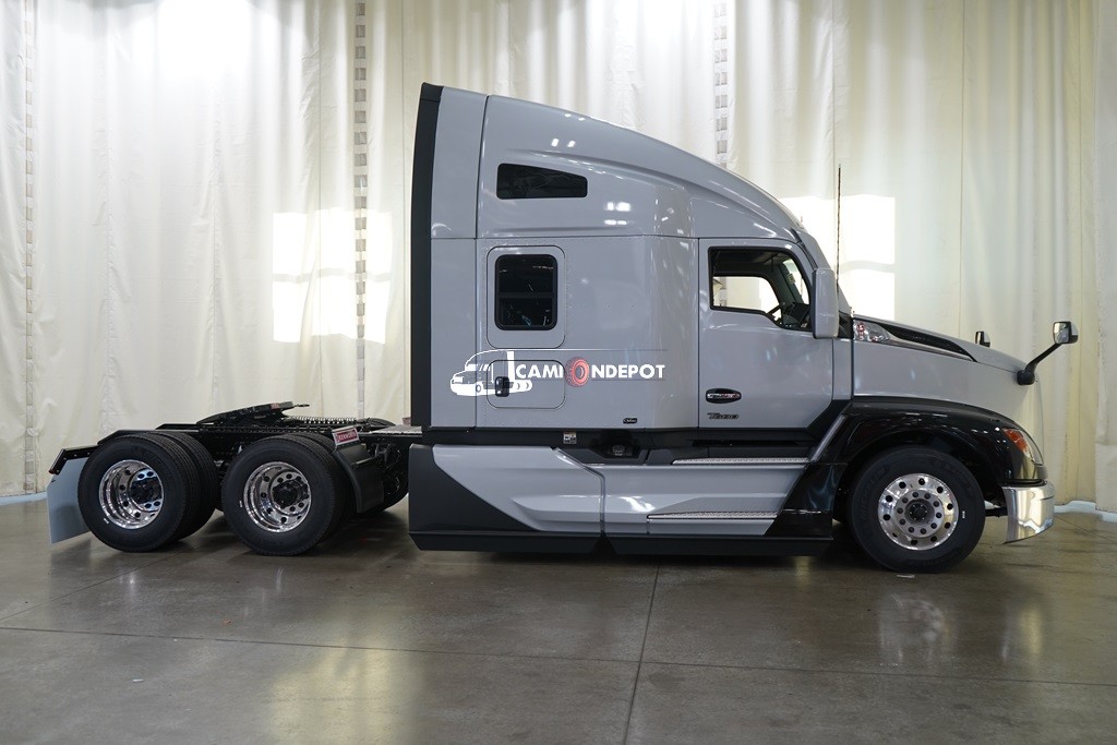 Truck Thumbnail 2
