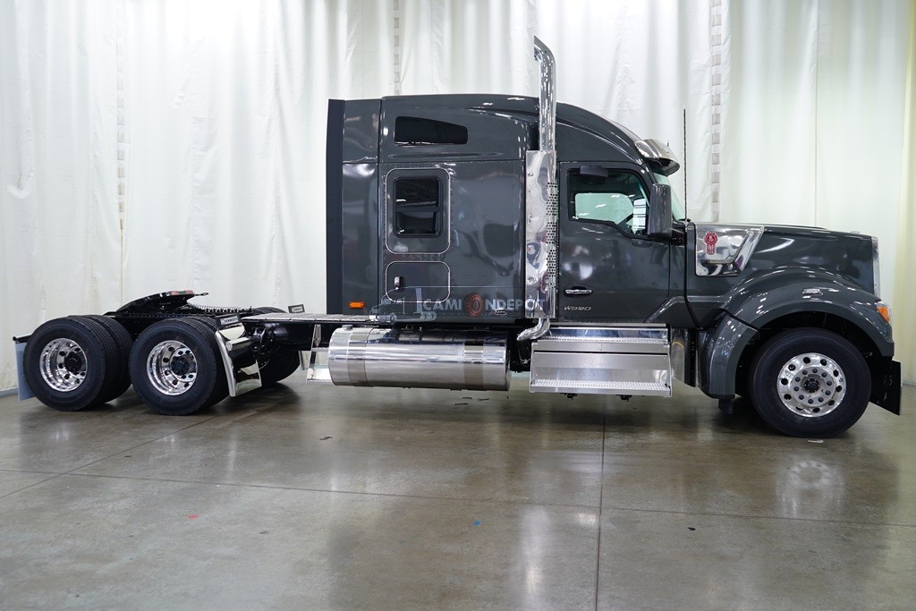 Truck Thumbnail 2