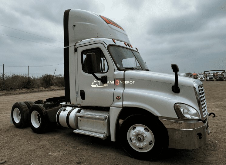 Truck Thumbnail 3