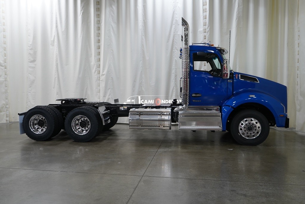Truck Thumbnail 2