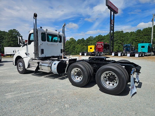 Truck Thumbnail 2