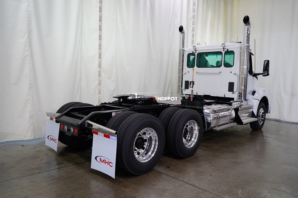 Truck Thumbnail 3