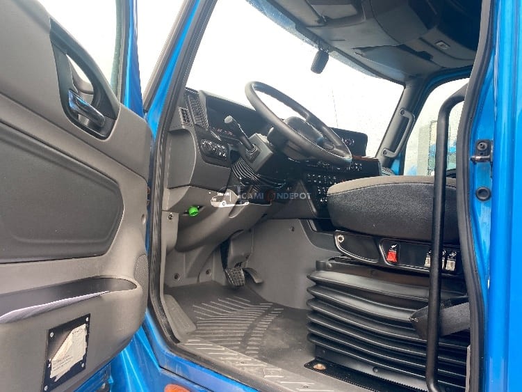 Truck Thumbnail 6