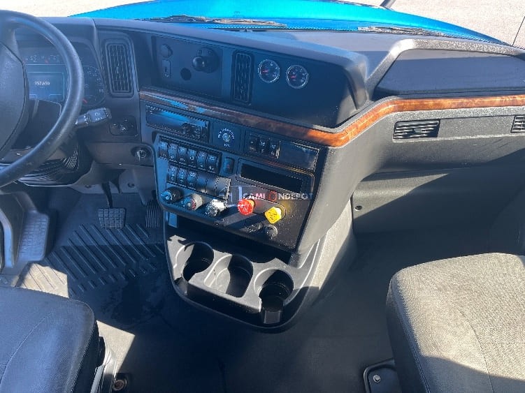 Truck Thumbnail 8