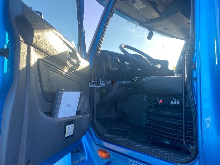 Truck Thumbnail 6