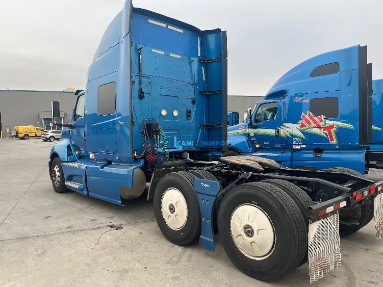 Truck Thumbnail 5