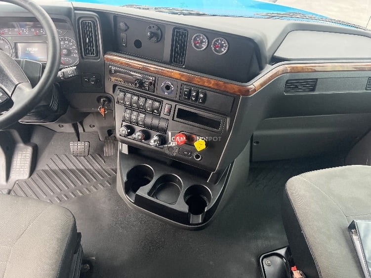 Truck Thumbnail 9