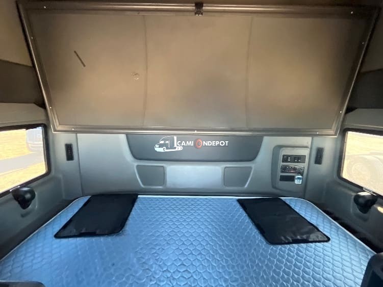 Truck Thumbnail 8