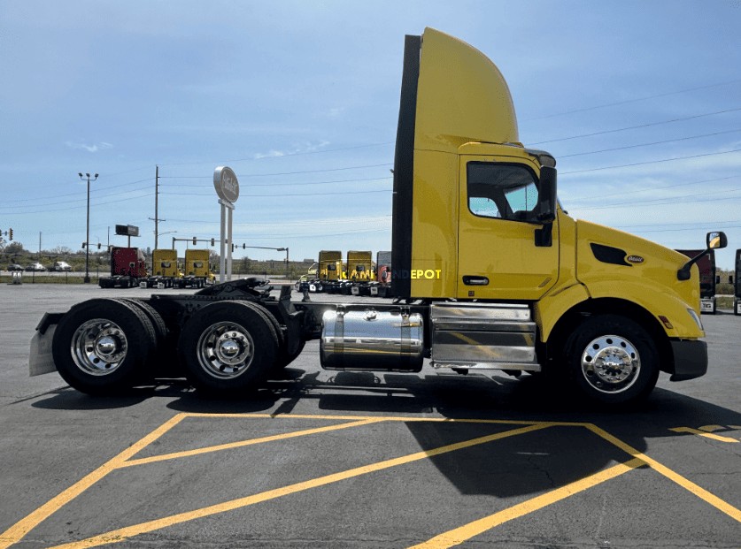 Truck Thumbnail 3