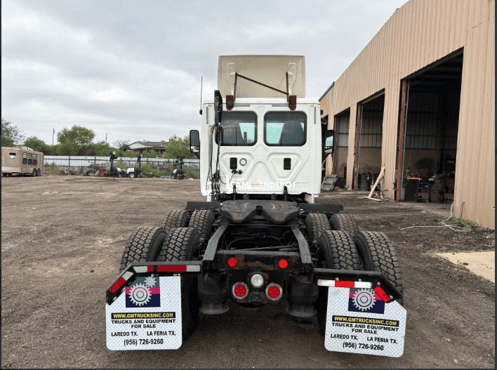 Truck Thumbnail 4