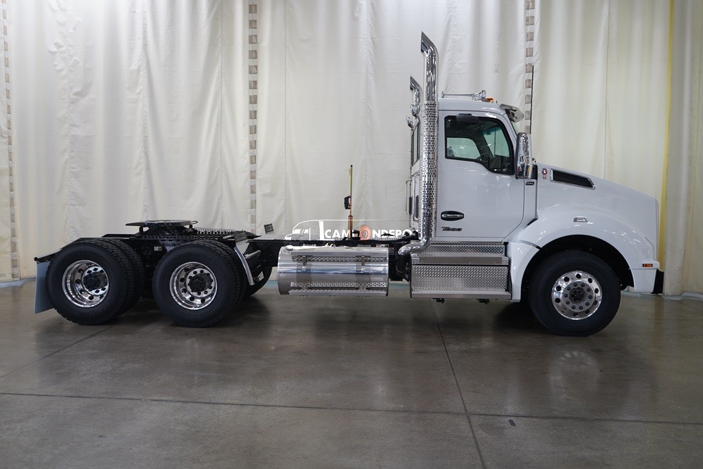 Truck Thumbnail 2