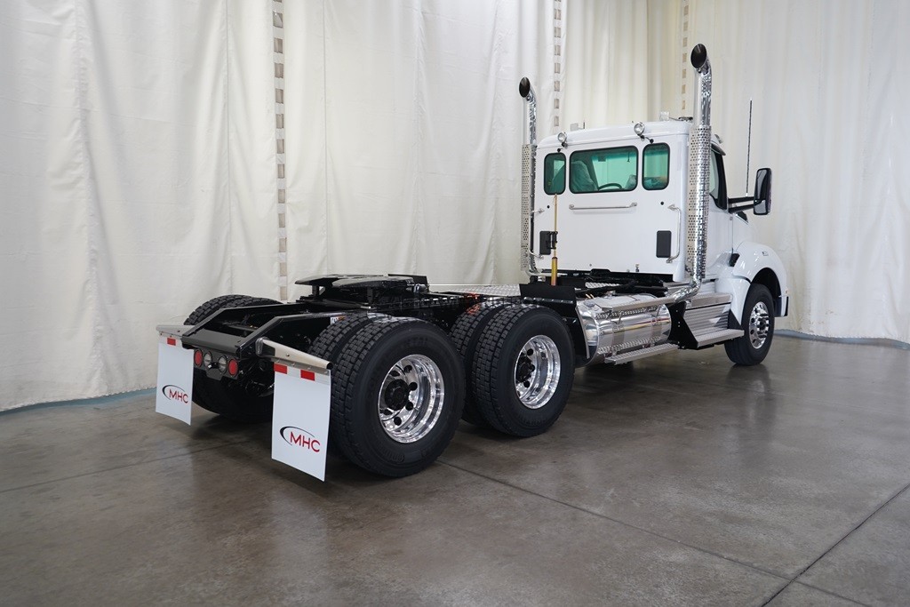 Truck Thumbnail 4