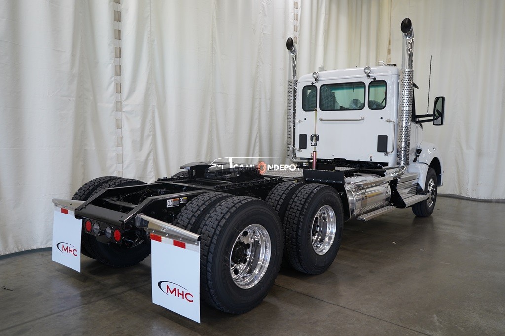 Truck Thumbnail 4