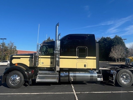 Truck Thumbnail 4
