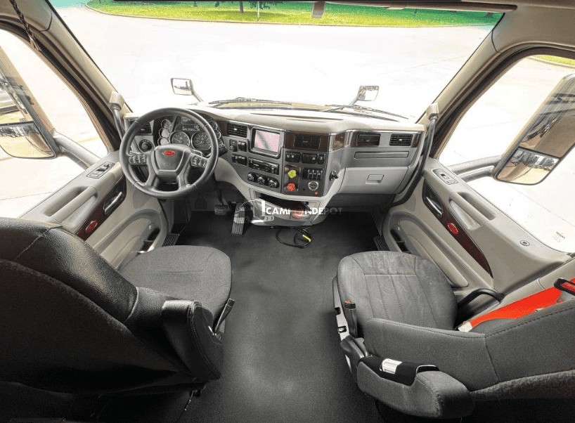 Truck Thumbnail 3