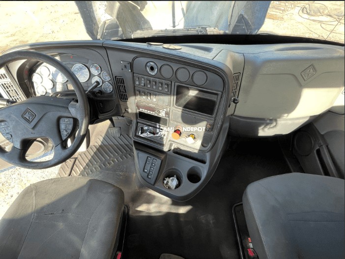 Truck Thumbnail 5