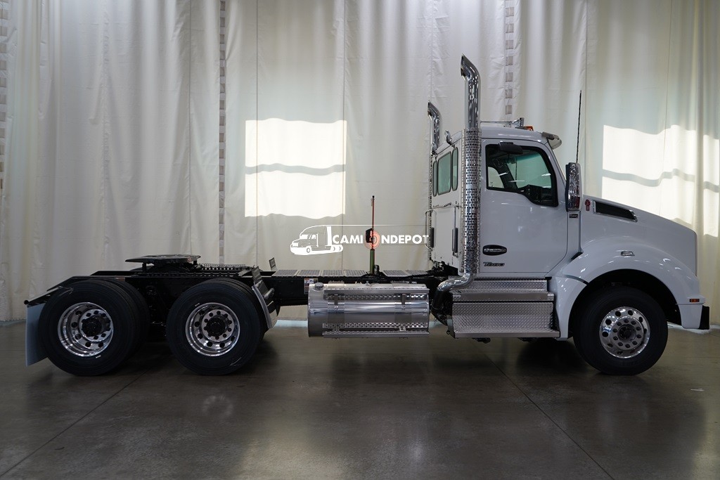 Truck Thumbnail 2